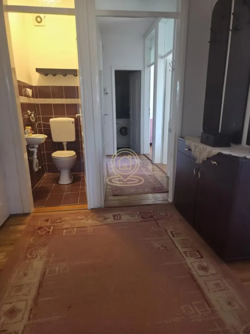 Izdavanje, četvorosoban stan, 90m², Medijana, Niš
