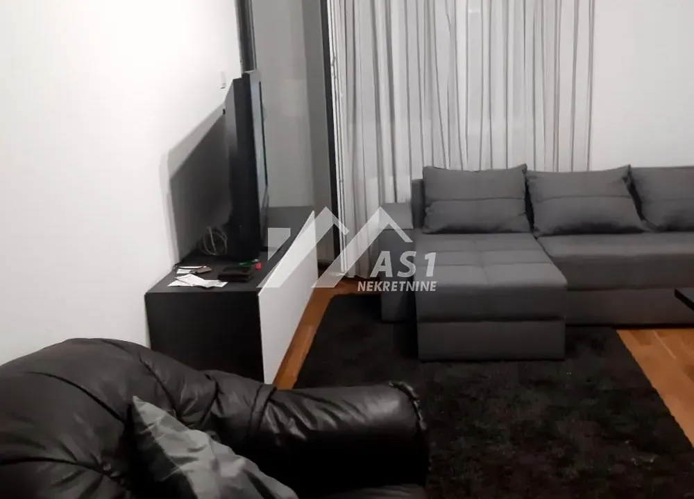 Izdavanje, jednosoban stan, 41m², Podbara, Novi Sad Sve Podlokacije