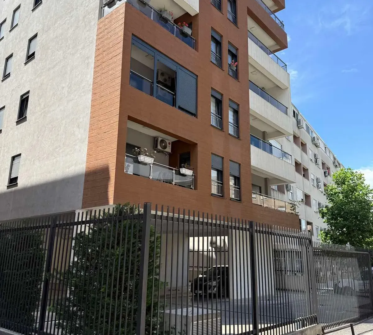 Izdavanje, jednosoban stan, 45m², Ljubović, Podgorica