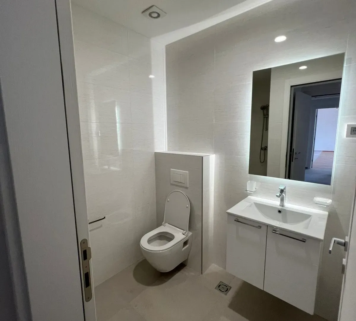 Prodaja, trosoban stan, 104m², Stari Aerodrom, Podgorica