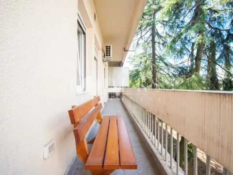 Izdavanje, dvosoban stan, 68m², Gintaš, Podgorica - image 22