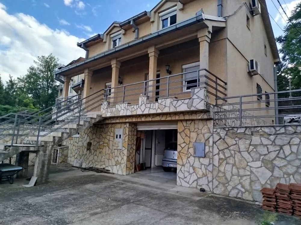 Rent, house, 250m², Olimp, Zvezdara Sve Podlokacije