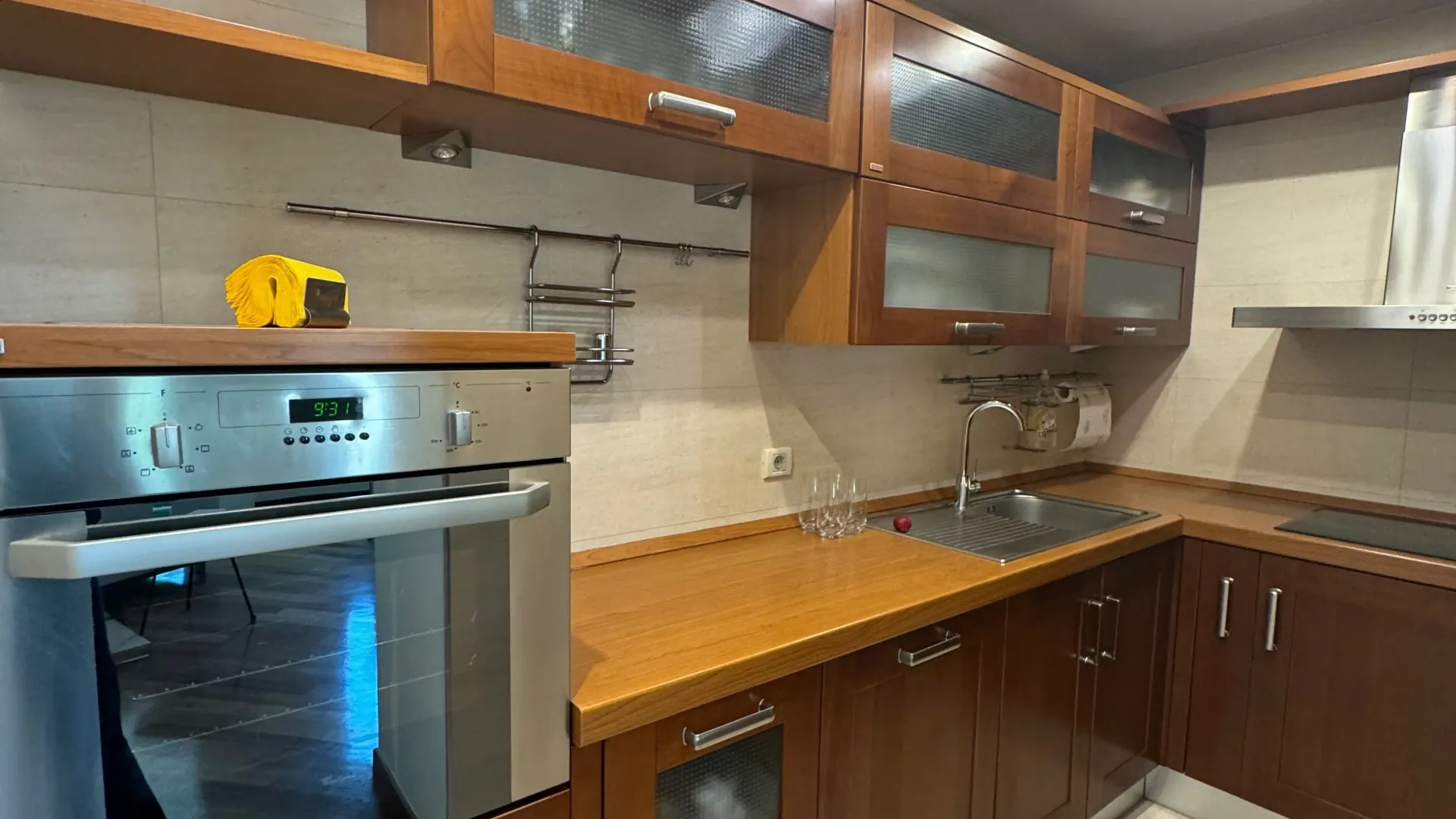Izdavanje, dvosoban stan, 73m², Golubovina, Budva