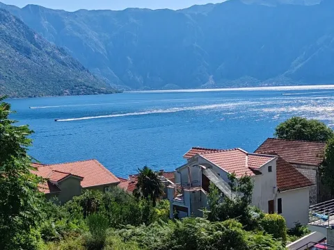 Sale, two bedroom apartment, 40m², Donji Stoliv, Kotor - image 10