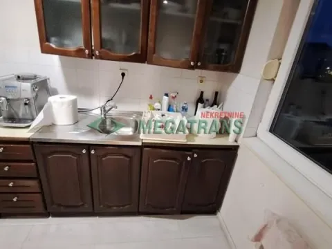 Izdavanje, poslovni prostor, 100m², Banatić, Novi Sad Sve Podlokacije - image 9