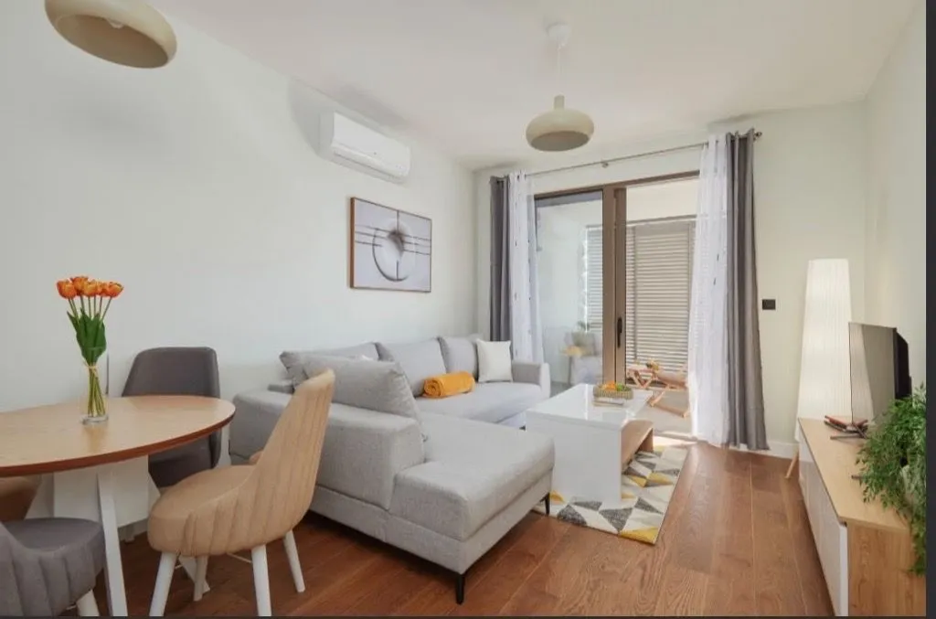 Rent, one bedroom apartment, 46m², Dumidran, Tivat