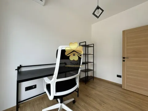 Rent, house, 190m², Tološi, Podgorica - image 12