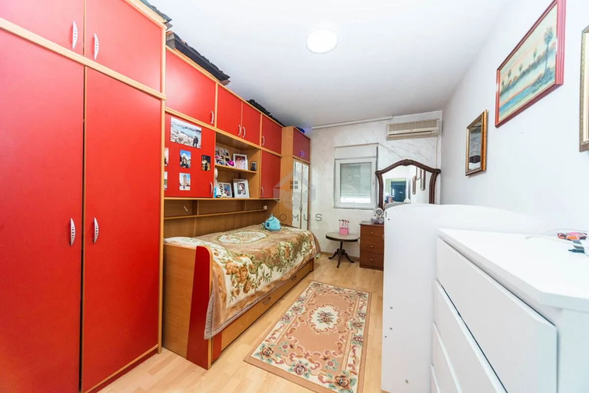 Prodaja, trosoban stan, 109m², Centar, Podgorica