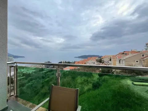 Sale, one bedroom apartment, 51m², Bečići, Budva - image 1