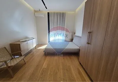 Izdavanje, trosoban stan, 140m², Kruševac, Podgorica - image 5