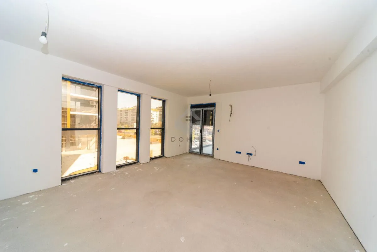 Prodaja, trosoban stan, 104m², Stari Aerodrom, Podgorica
