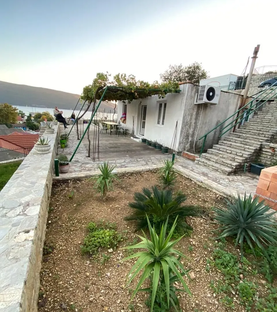 Prodaja, kuća, 64m², Zelenika, Herceg Novi