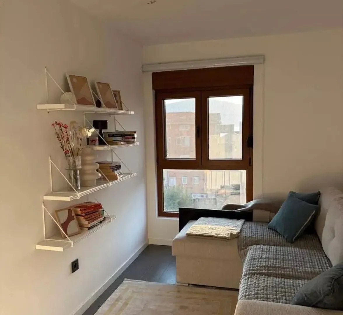 Izdavanje, dvosoban stan, 73m², Donja Lastva, Tivat