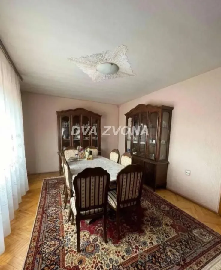 Prodaja, kuća, 420m², Farkaždin, Zrenjanin