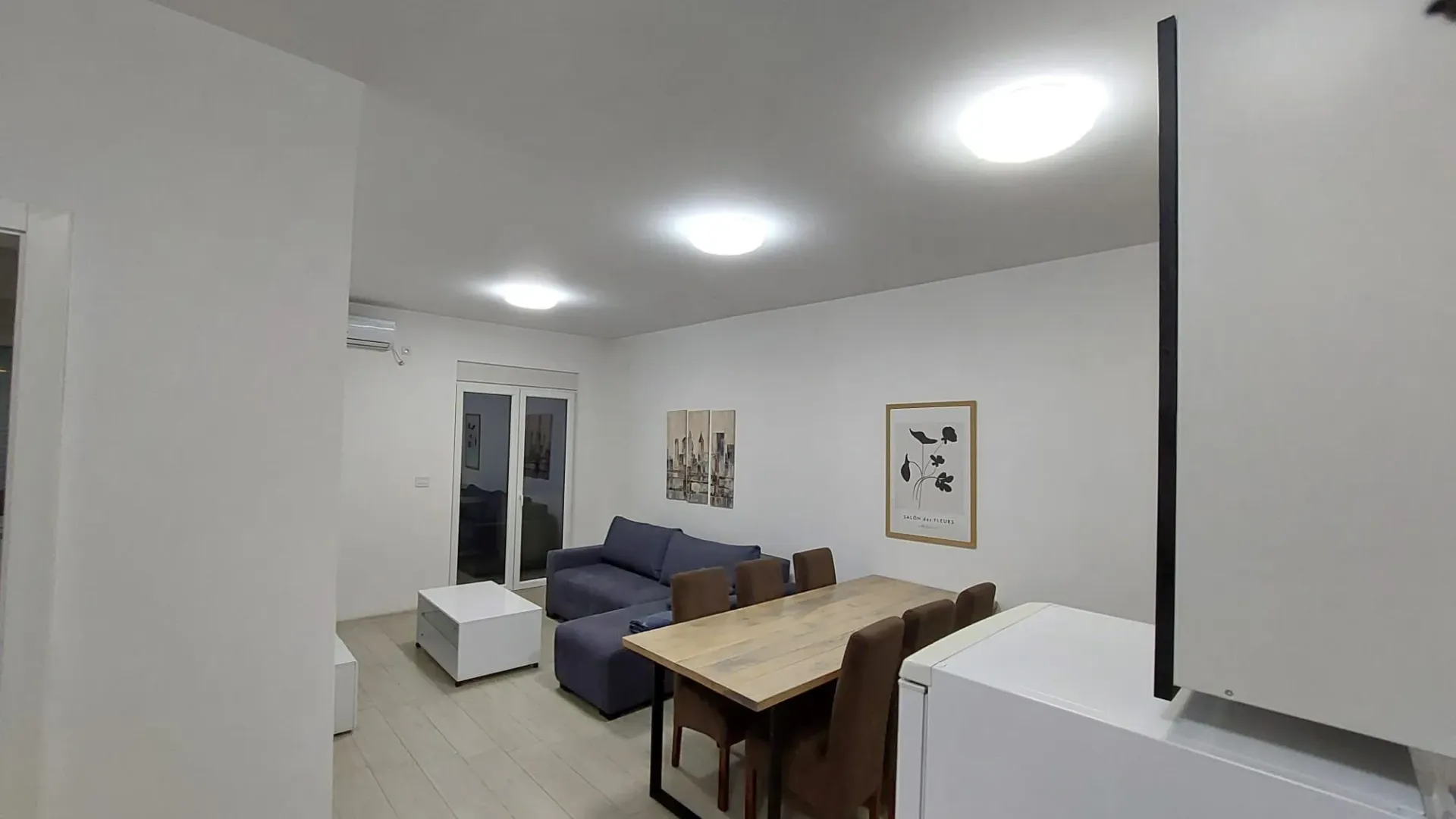 Izdavanje, trosoban stan, 80m², Centar, Loznica