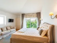 Rent, house, 350m², Budva, Crna Gora - image 20