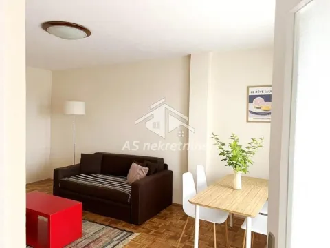 Rent, three bedroom apartment, 88m², Vračar Sve Podlokacije, Beograd - image 5