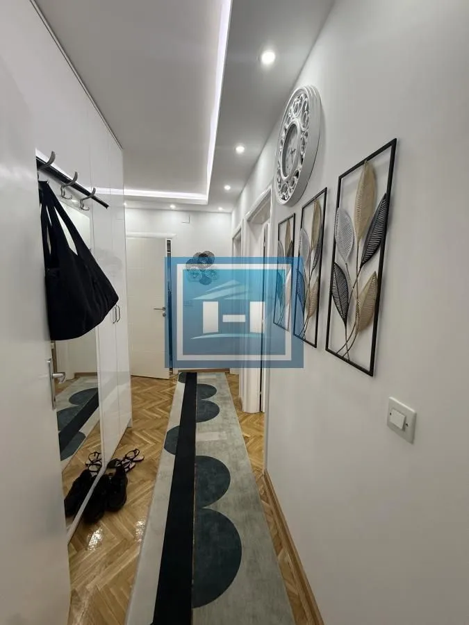 Prodaja, dvosoban stan, 64m², Centar, Jagodina