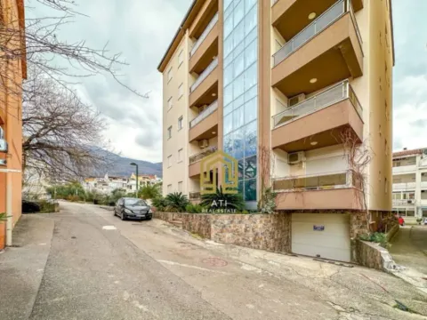 Prodaja, dvosoban stan, 67m², Bečići, Budva - image 8