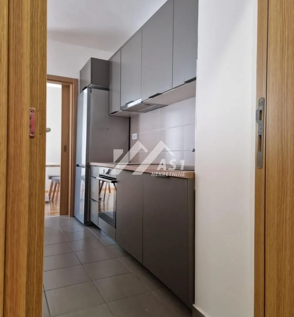 Izdavanje, trosoban stan, 68m², Jugovićevo, Novi Sad Sve Podlokacije