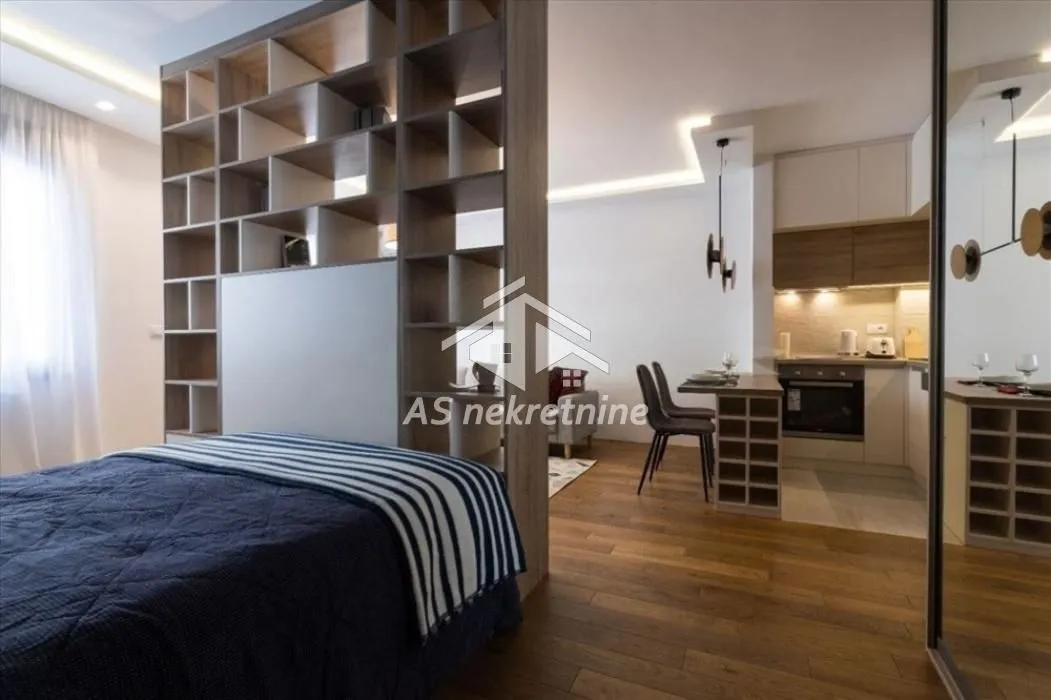 Rent, one bedroom apartment, 37m², Čubura, Beograd