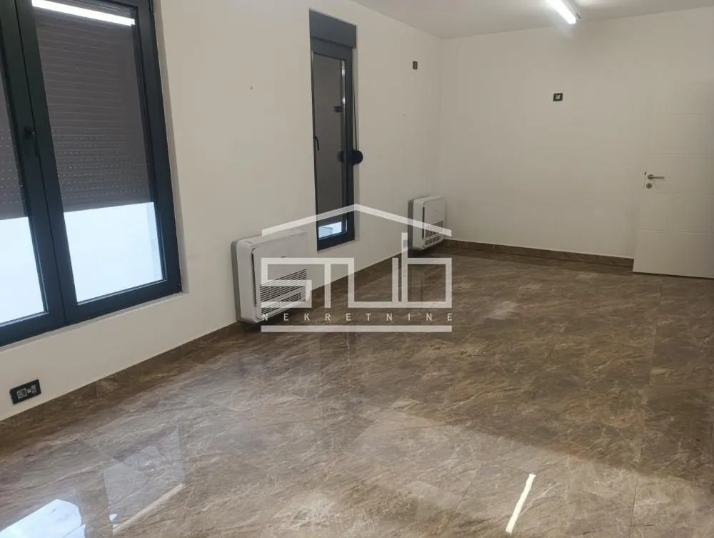 Rent, office space, 135m², Vukov Spomenik, Zvezdara Sve Podlokacije