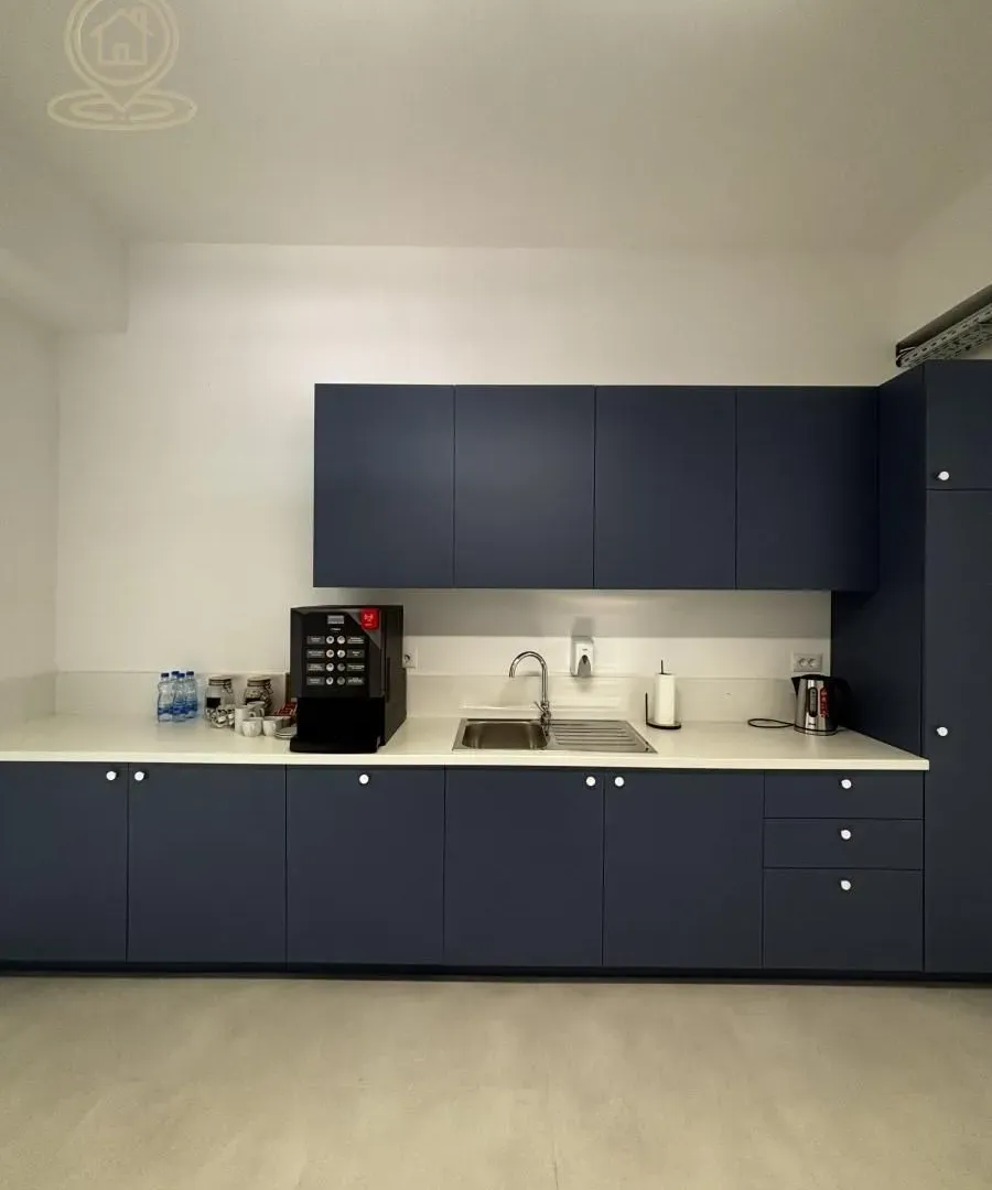Rent, office space, 28m², Palilula, Niš