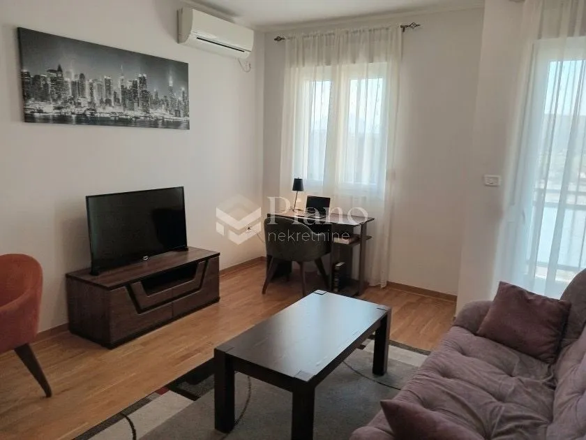 Rent, one bedroom apartment, 42m², City Kvart, Podgorica
