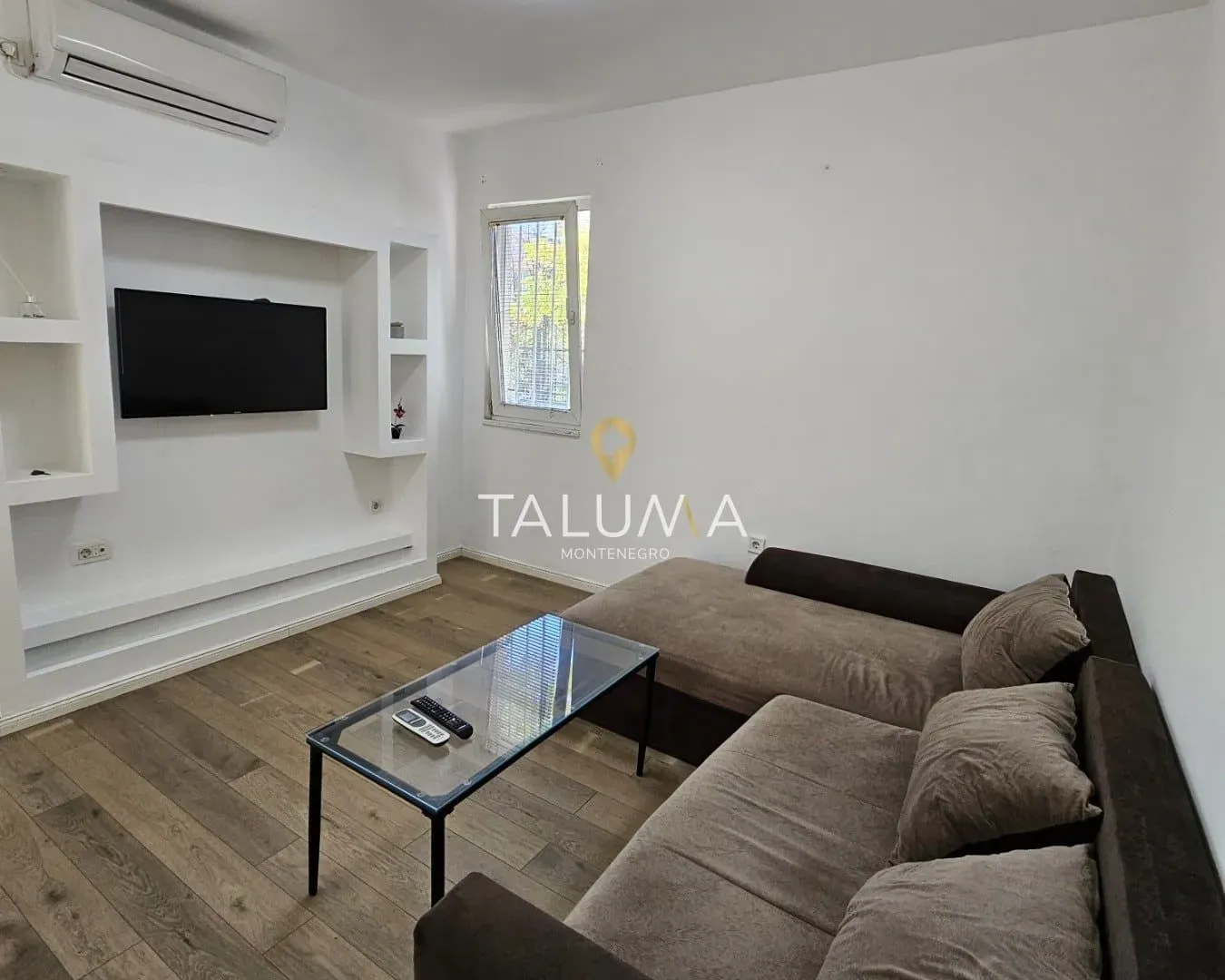 Izdavanje, dvosoban stan, 68m², Stari Aerodrom, Podgorica