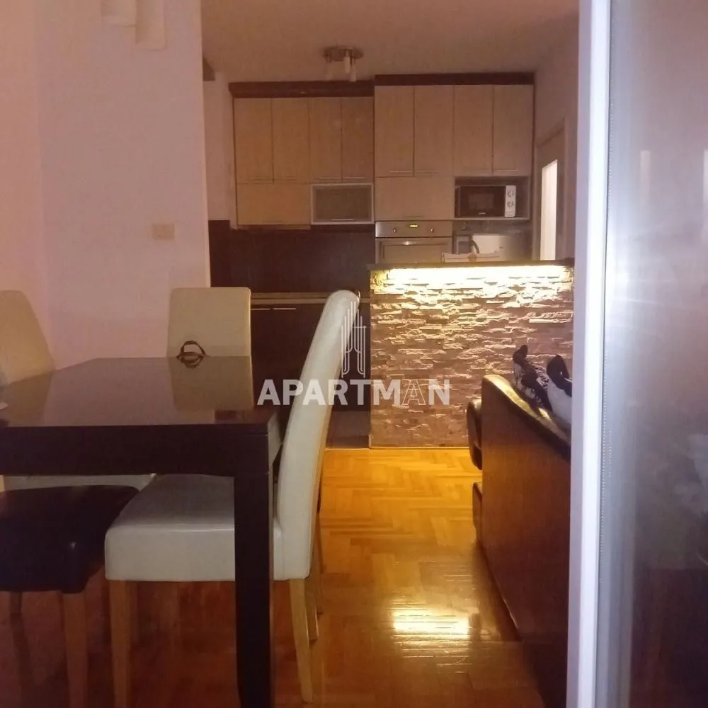 Rent, three bedroom apartment, 83m², Voždovac Sve Podlokacije, Beograd