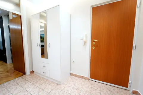 Izdavanje, dvosoban stan, 45m², Preko Morače, Podgorica - image 23