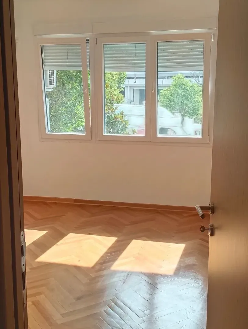 Izdavanje, poslovni prostor, 66m², Preko Morače, Podgorica