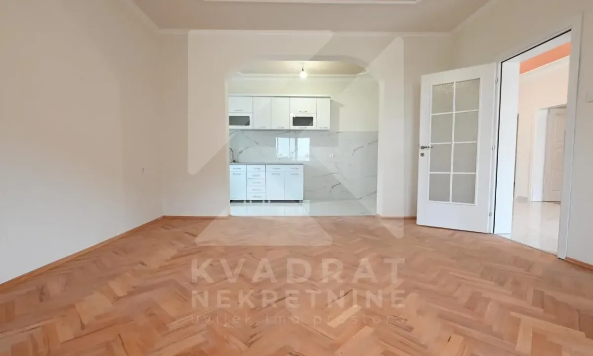 Izdavanje, trosoban stan, 126m², Tuzi, Podgorica