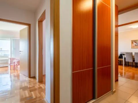 Sale, two bedroom apartment, 69m², Bar, Crna Gora - image 7