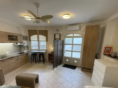 Rent, studio apartment, 35m², Stara Varoš, Podgorica - image 4