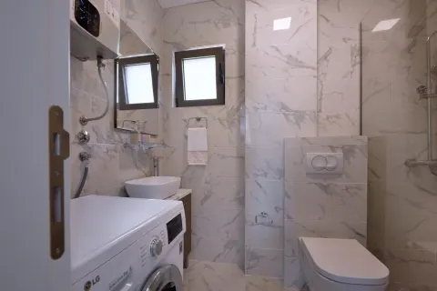 Prodaja, trosoban stan, 55m², Pržno, Budva - image 11