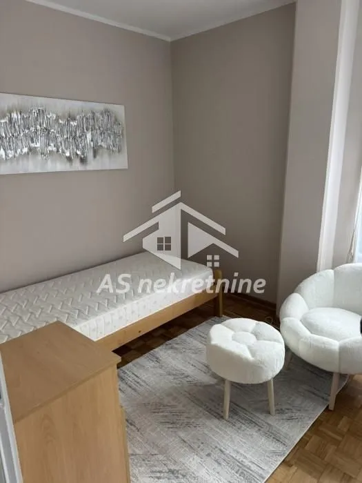 Rent, four bedroom apartment, 86m², Čukarica, Beograd