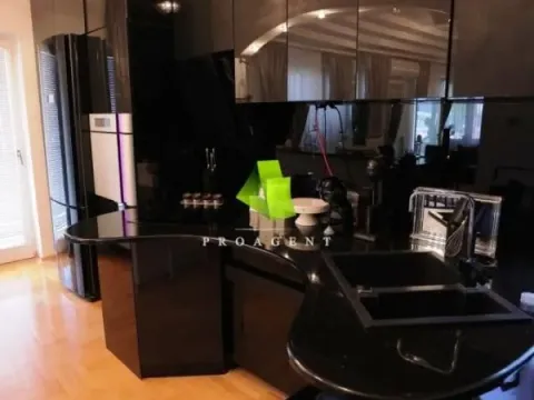 Prodaja, kuća, 350m², Pantelej, Niš - image 8