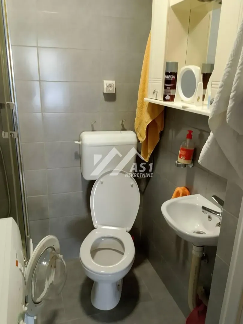 Prodaja, jednosoban stan, 35m², Adice, Novi Sad Sve Podlokacije