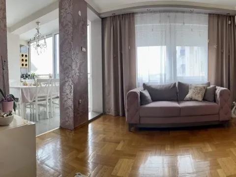 Prodaja, stan, 124m², Cara Dušana, Novi Sad Sve Podlokacije - image 2