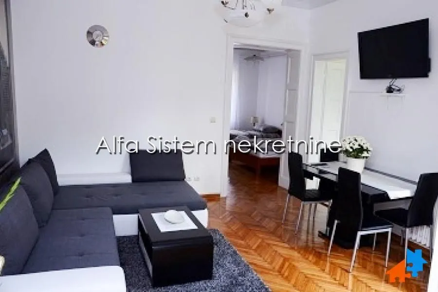 Rent, three bedroom apartment, 80m², Stari Grad, Beograd