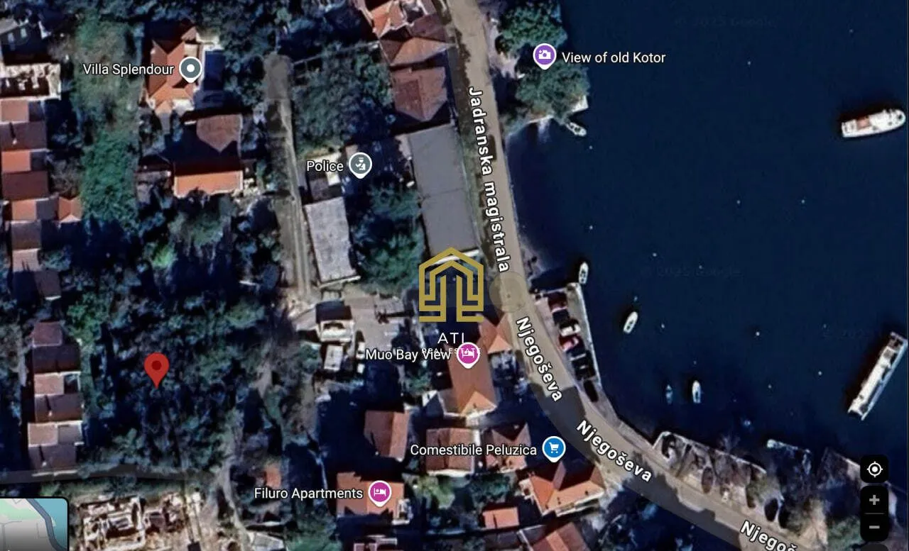 Satitski snimak lokacije sa ucrtanim objektom i oznakama.