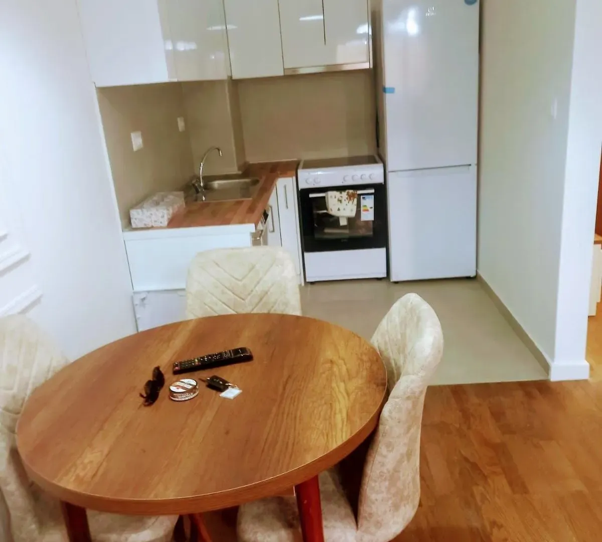Izdavanje, jednosoban stan, 47m², Stari Aerodrom, Podgorica