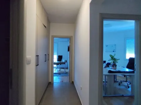 Izdavanje, dvosoban stan, 103m², Ljubović, Podgorica - image 6