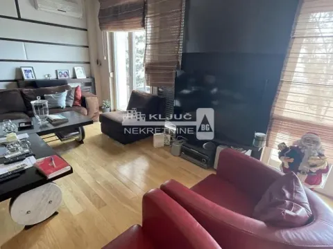 Sale, apartment, 340m², Kalenić Pijaca, Vračar Sve Podlokacije - image 12