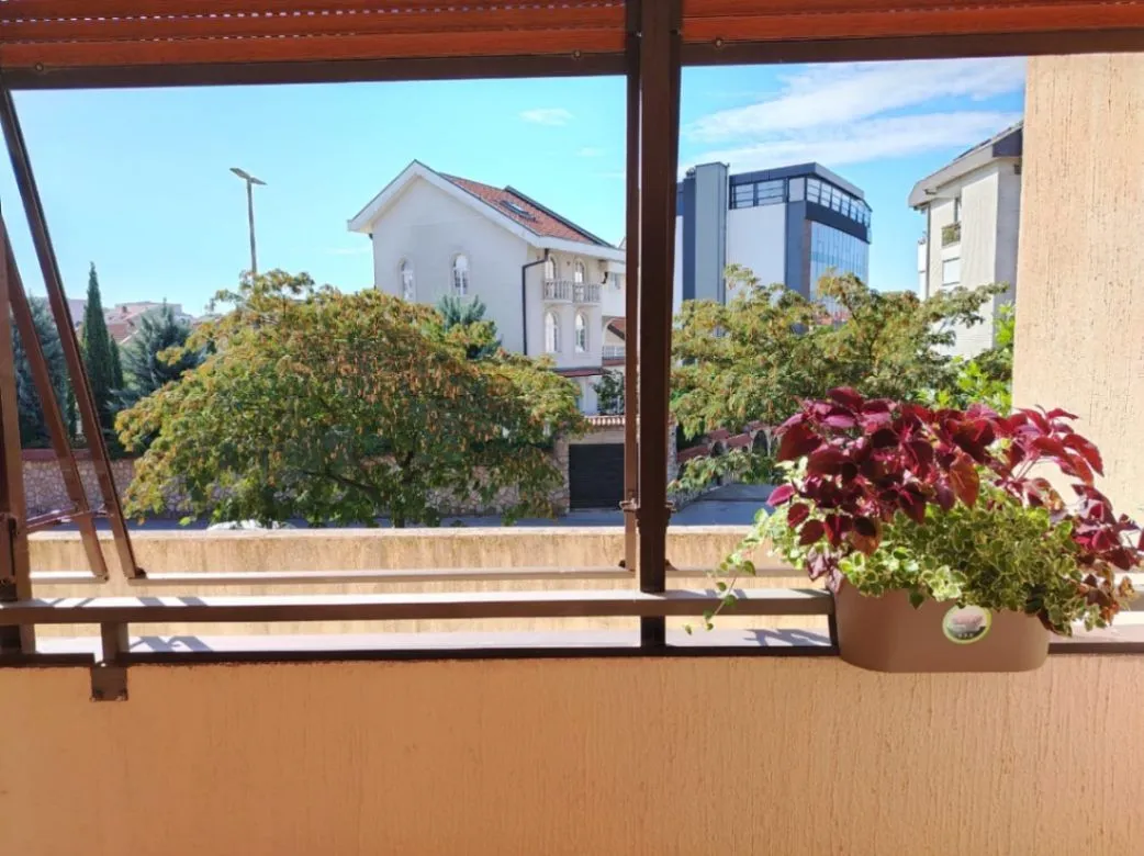 Prodaja, trosoban stan, 105m², Stari Aerodrom, Podgorica