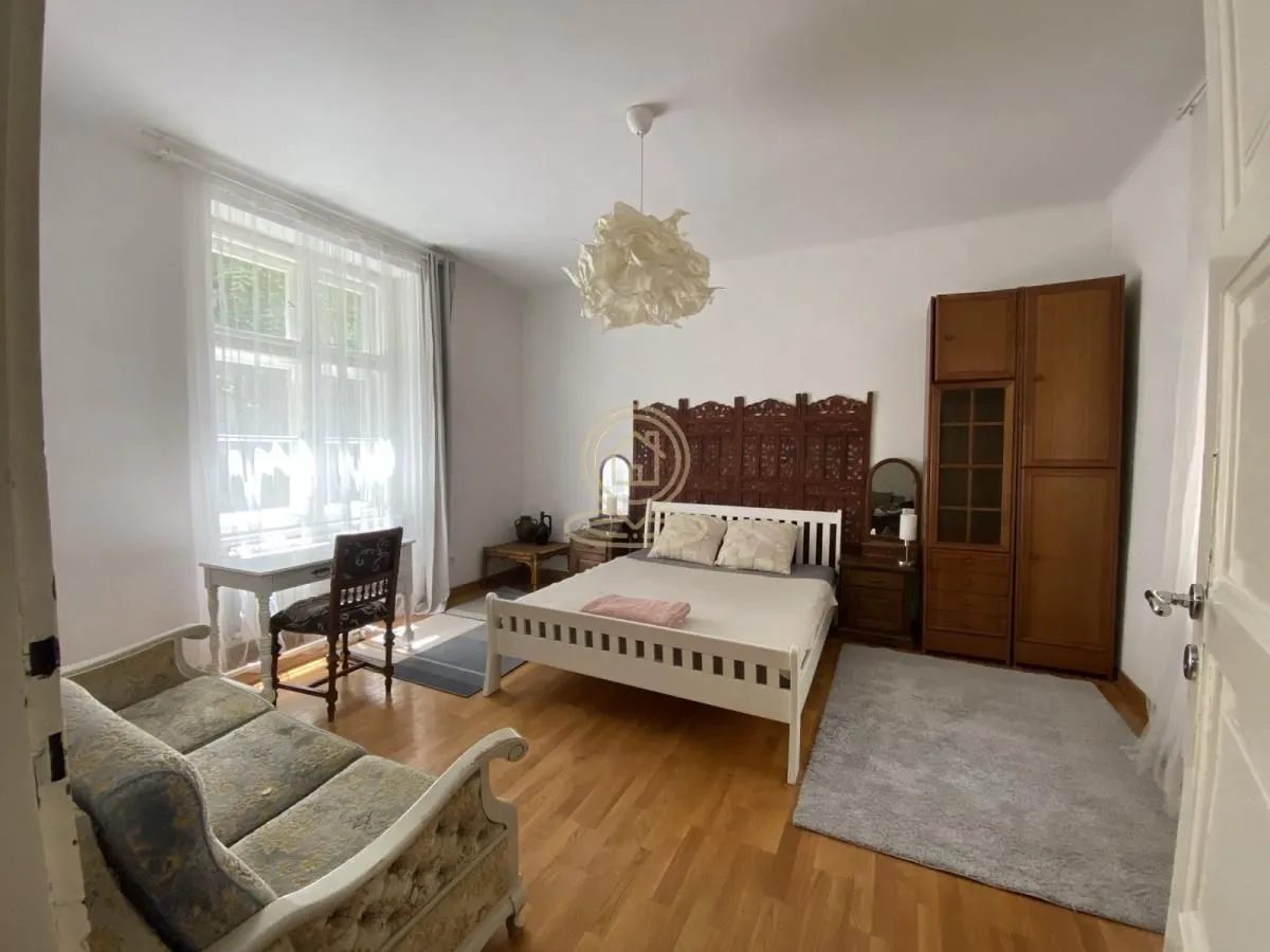 Izdavanje, dvosoban stan, 69m², Sava Mala, Beograd