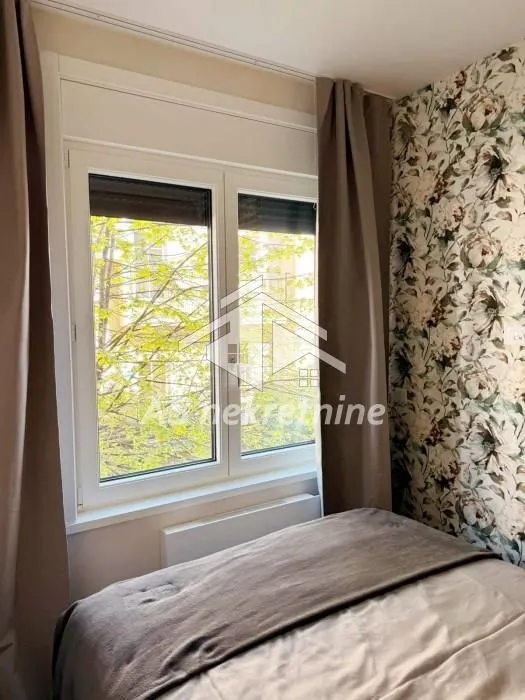 Izdavanje, stan, 33m², Lekino Brdo, Voždovac Sve Podlokacije