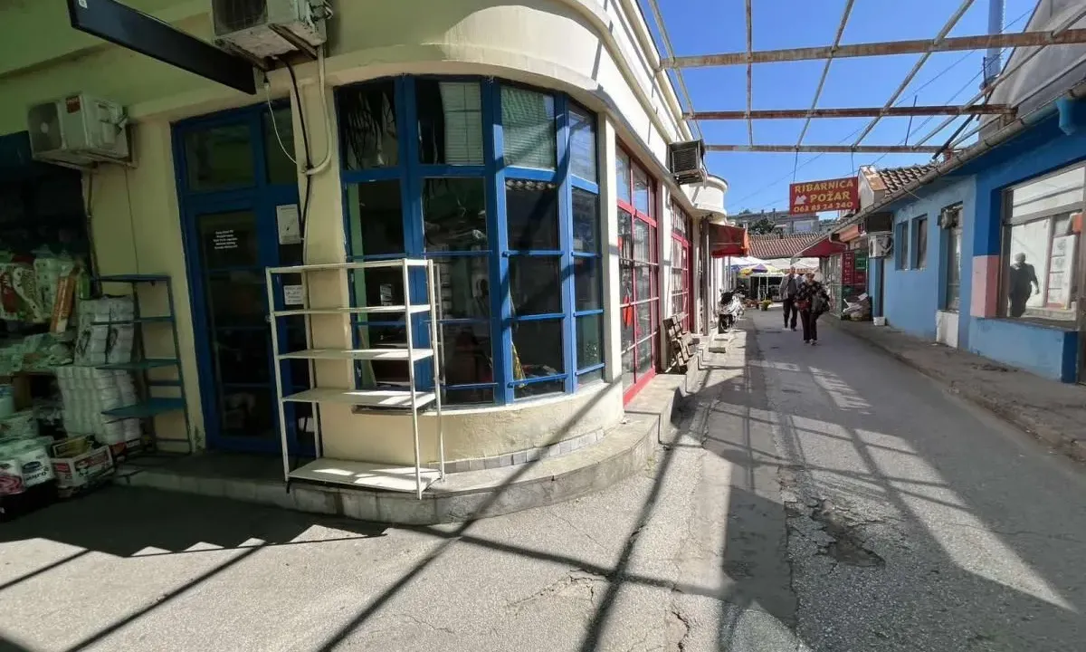 Prodaja, poslovni prostor, 16m², Pijaca, Jagodina