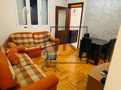 Izdavanje, jednosoban stan, 45m2, Dalmatinska ulica, Podgorica Izdavanje, jednosoban stan, 45m2, Dalmatinska ulica, Podgorica
